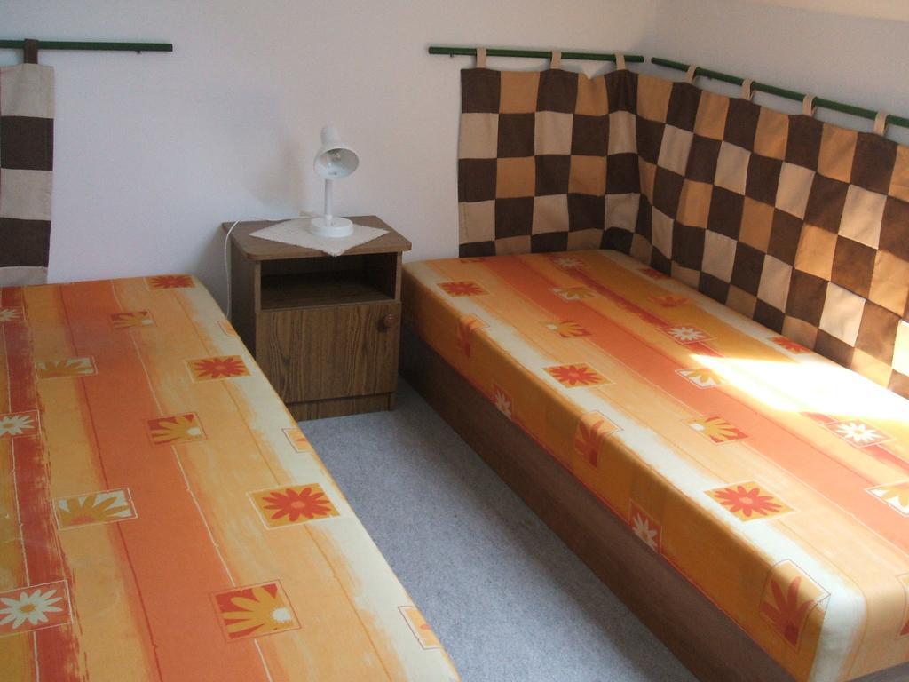Feherszeker Apartmanok Abádszalók Chambre photo