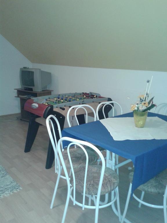 Feherszeker Apartmanok Abádszalók Chambre photo